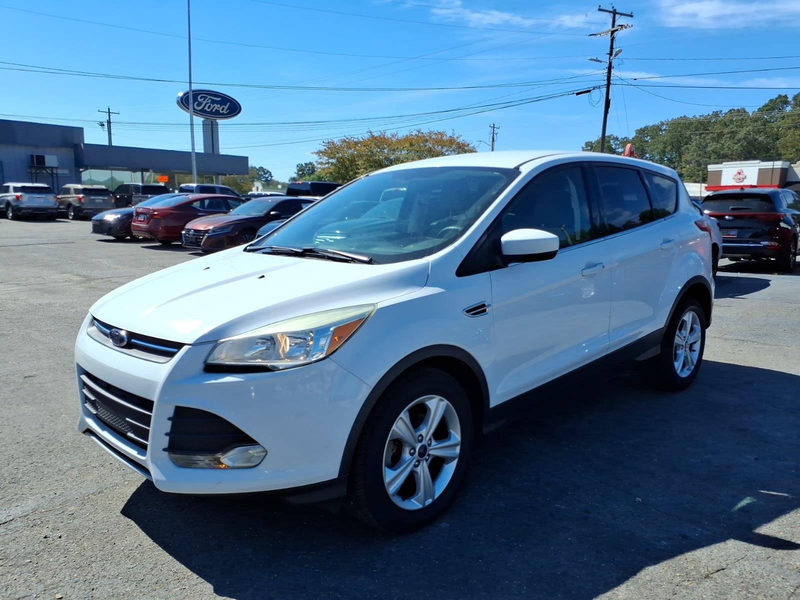 Used 2014 Ford Escape SE FWD image 1
