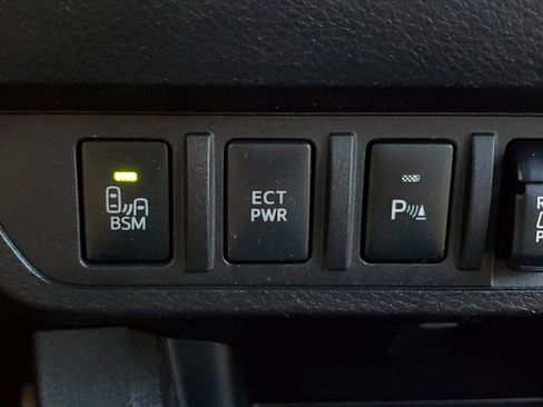 Used 2022 Toyota Tacoma TRD Off-Road w/ Technology Package image 29