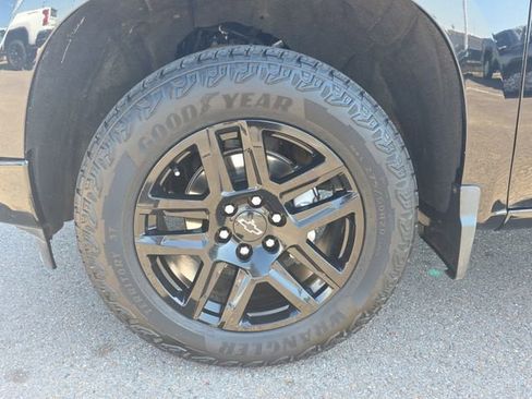 Used 2024 Chevrolet Silverado 1500 RST image 9