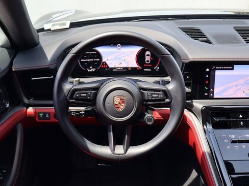 Certified 2025 Porsche Panamera 4 AWD/4WD image 15