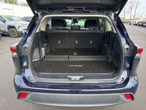 Used 2020 Toyota Highlander XLE image 5