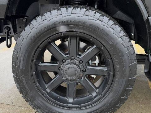 Used 2018 RAM 2500 SLT image 36