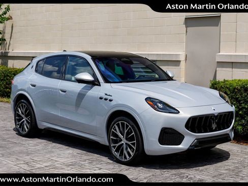 Used 2023 Maserati Grecale Modena AWD/4WD image 16