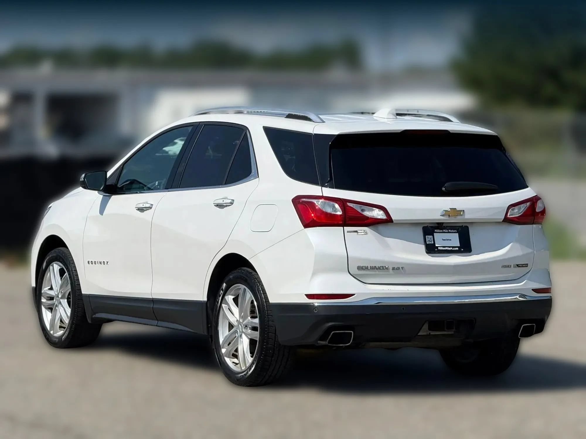 Used 2018 Chevrolet Equinox Premier w/ Premier True North Edition AWD/4WD image 10