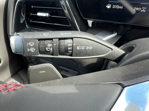New 2026 Chevrolet Suburban RST w/ RST Capability Package AWD/4WD image 26