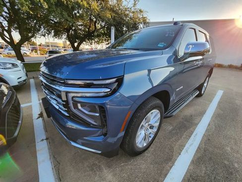 Used 2025 Chevrolet Tahoe Premier RWD image 3