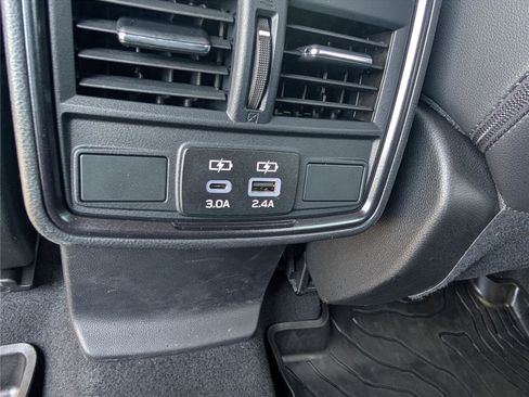 Used 2025 Subaru Forester Limited w/ Popular Package #2 image 16