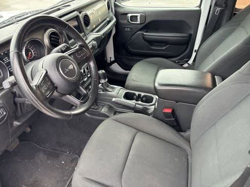 Used 2020 Jeep Wrangler Sport AWD/4WD image 9
