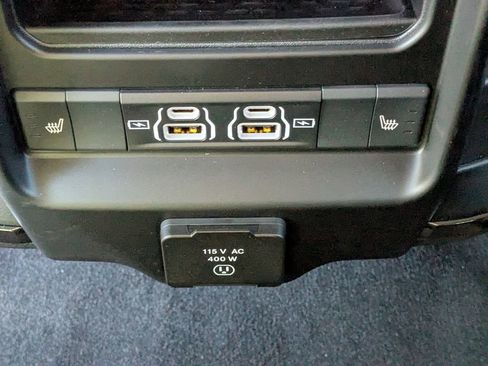 New 2026 RAM 2500 Limited AWD/4WD image 15