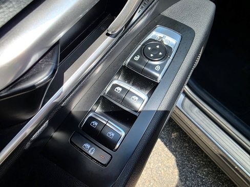 Used 2023 Kia Telluride S AWD/4WD image 11