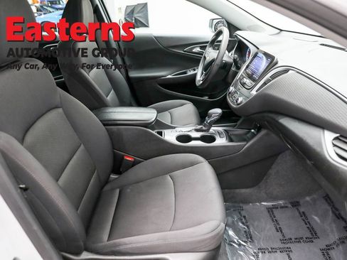 Used 2024 Chevrolet Malibu LT image 23