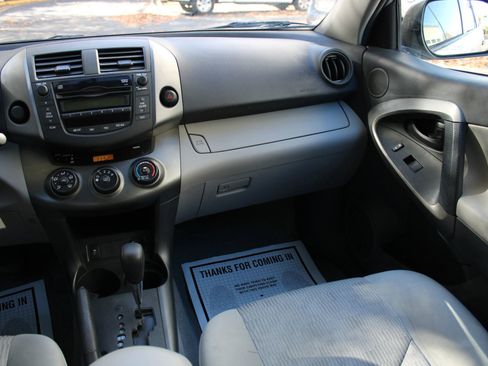Used 2009 Toyota RAV4 2WD image 15