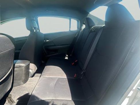 Used 2013 Chrysler 200 LX FWD image 12