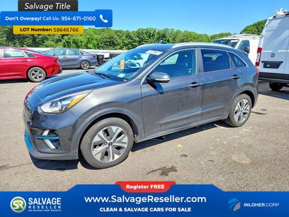 Used 2022 Kia Niro EX w/ Cold Weather Package