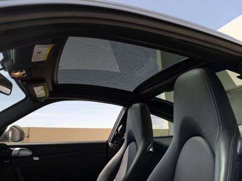 Used 2010 Porsche 911 Targa 4S image 10