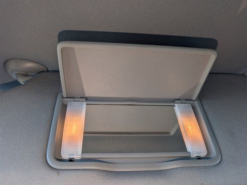 Used 2022 Honda Pilot Elite image 37