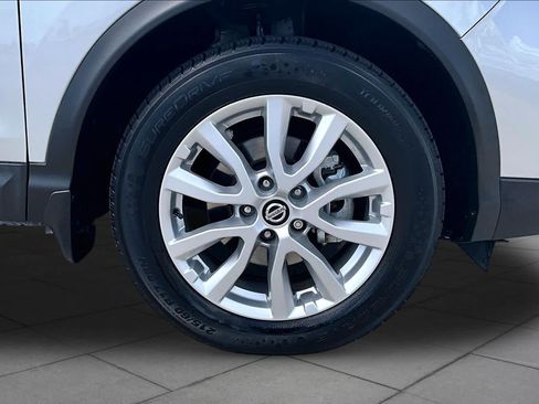 Used 2022 Nissan Rogue Sport SV FWD image 10