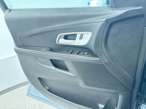 Used 2014 Chevrolet Equinox LT w/ Driver Convenience Package image 28