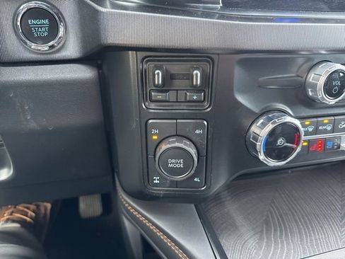 Used 2024 Ford F250 Platinum image 21