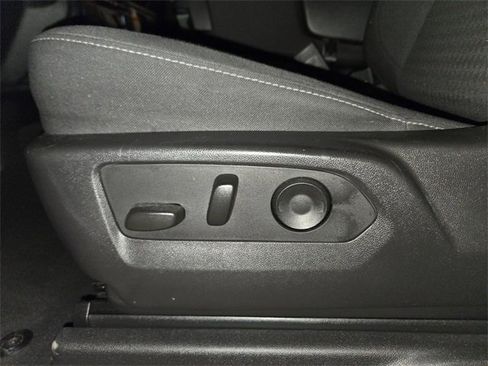 Used 2024 Chevrolet Silverado 1500 Custom Trail Boss w/ LPO, Dark Essentials Package image 12