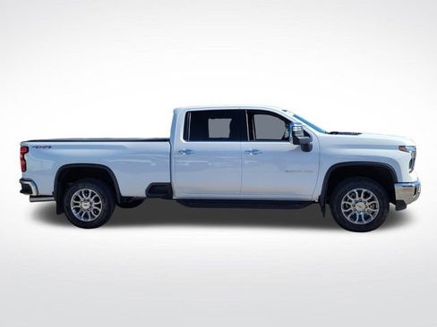 Used 2025 Chevrolet Silverado 2500 LTZ w/ LTZ Premium Package image 10