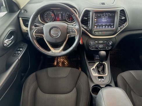 Used 2016 Jeep Cherokee Latitude w/ Safety/Convenience Group image 27