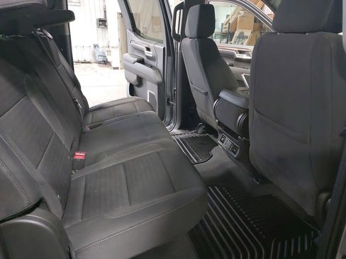 Used 2023 Chevrolet Silverado 1500 LT AWD/4WD image 11