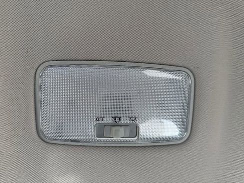 Used 2019 Toyota Corolla LE FWD image 23
