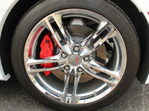 Used 2016 Chevrolet Corvette Stingray Coupe w/ 2LT Preferred Equipment Group RWD image 8