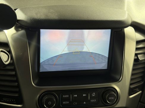 Used 2018 Chevrolet Tahoe LT image 18