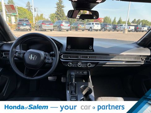 Used 2025 Honda Civic Sport image 10
