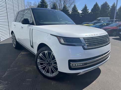 New 2026 Land Rover Range Rover SE image 5