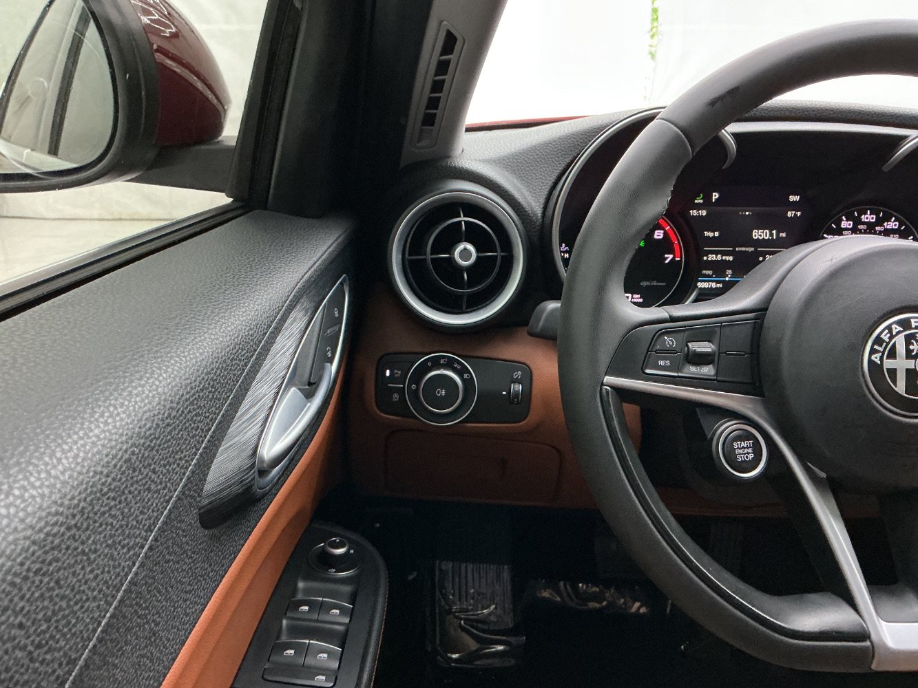 Used 2019 Alfa Romeo Giulia RWD image 32