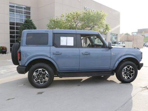 Used 2025 Ford Bronco Outer Banks AWD/4WD image 7