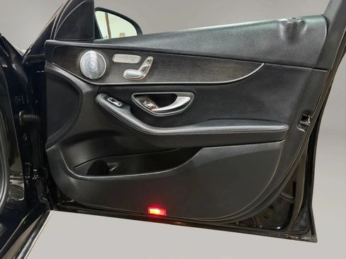 Used 2019 Mercedes-Benz C 300 4MATIC Sedan image 26