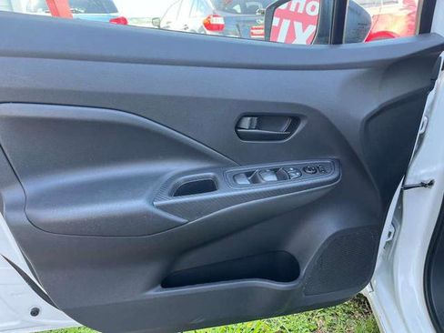 Used 2020 Nissan Versa S FWD image 15