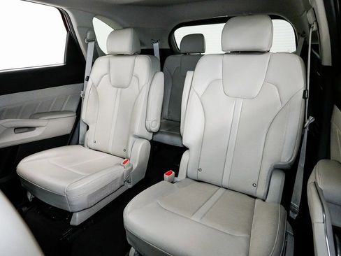 Certified 2024 Kia Sorento SX image 28