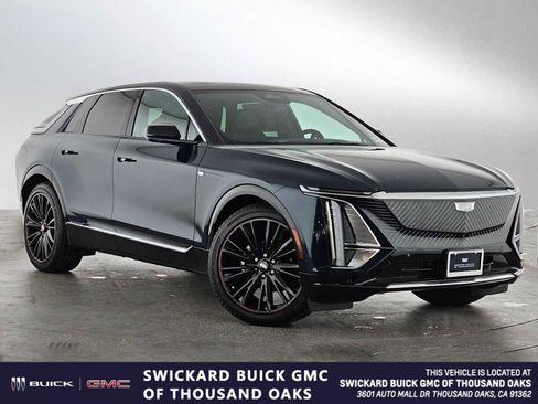 New 2025 Cadillac Lyriq Luxury image 1