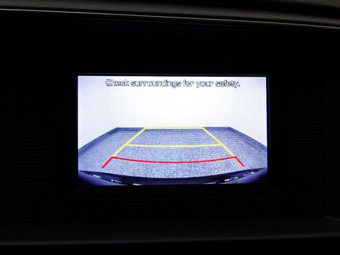 Used 2020 Hyundai Elantra SE FWD image 16