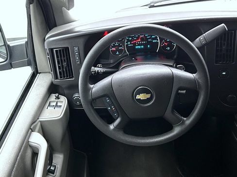 Used 2024 Chevrolet Express 3500 LT w/ LT Preferred Equipment Group RWD image 12