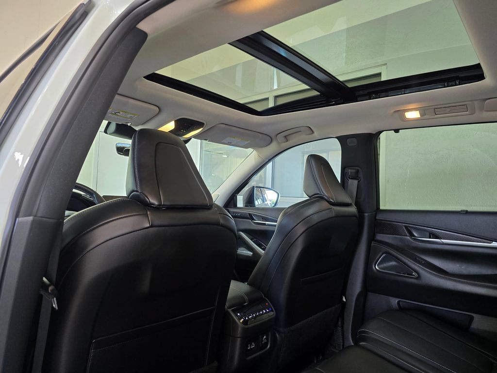 Certified 2023 INFINITI QX60 Sensory w/ Cargo Package AWD/4WD image 26