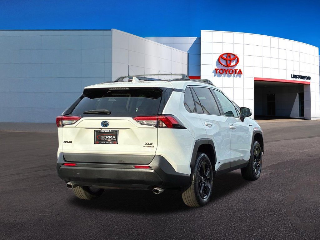 Used 2021 Toyota RAV4 XLE w/ XLE Grade Weather Package AWD/4WD image 10