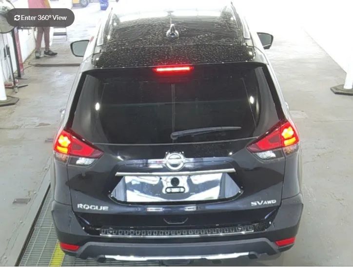 Used 2018 Nissan Rogue SV w/ Premium Package AWD/4WD image 4