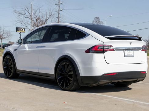 Used 2021 Tesla Model X Long Range image 11
