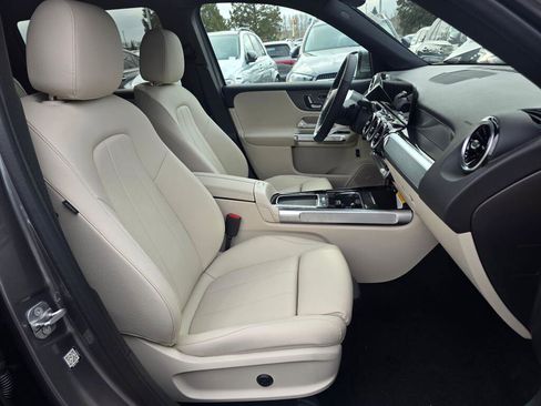 New 2026 Mercedes-Benz GLB 250 4MATIC image 28