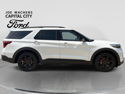 Used 2023 Ford Explorer ST w/ Equipment Group 401A AWD/4WD image 3