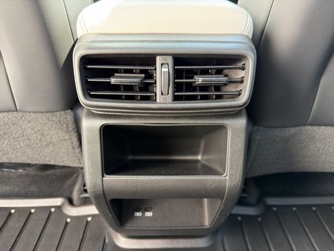 Used 2024 Honda Prologue Touring image 33