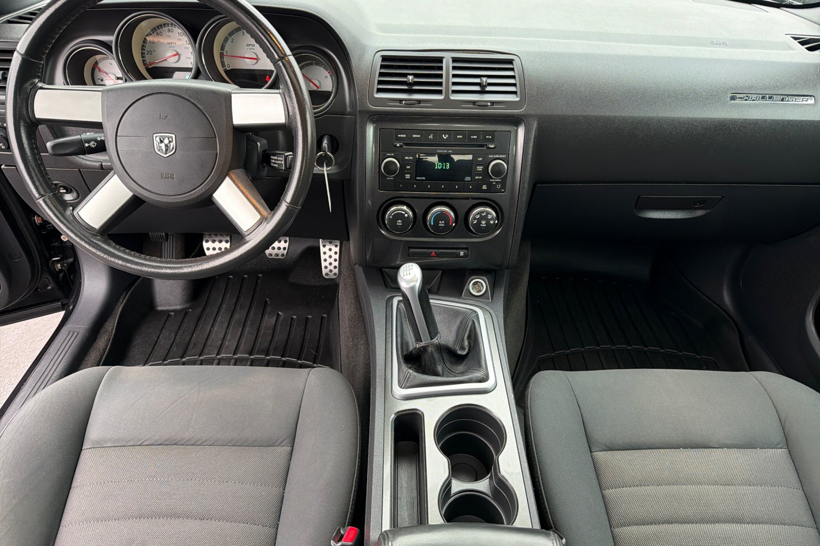 Used 2009 Dodge Challenger R/T RWD image 12