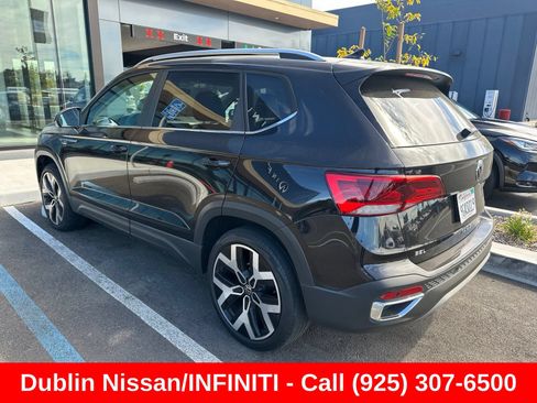 Used 2023 Volkswagen Taos SEL AWD/4WD image 3