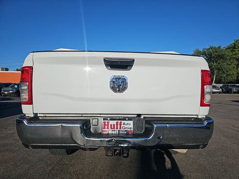 Used 2022 RAM 2500 Tradesman w/ Chrome Appearance Group RWD image 7
